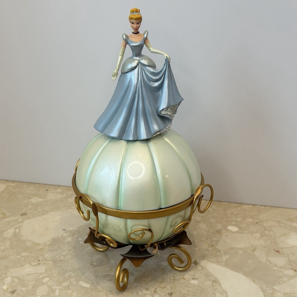 Disney Store Cinderella Figurine Pumpkin Carriage Jewelry Trinket Box Retired